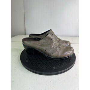Spring Step Weekend Women's Size EU 41 (US 9.5) Low Heel Mules, Taupe.